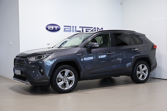 Toyota RAV4 2 of 19