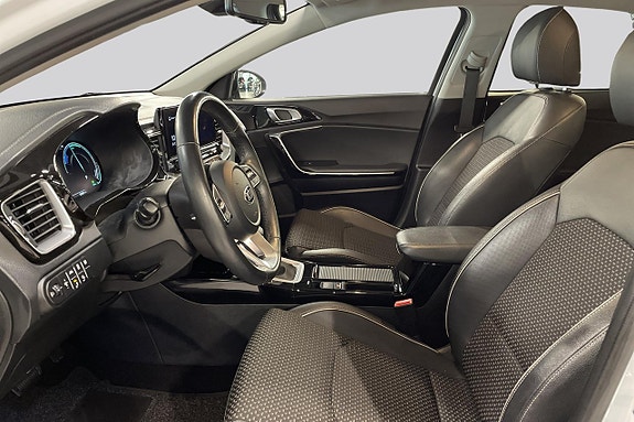 Kia XCeed 10 of 23