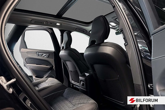 Volvo XC60 13 of 19