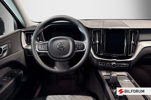 Volvo XC60 15 of 19