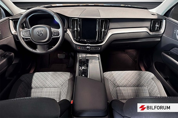Volvo XC60 14 of 19