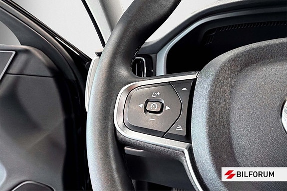 Volvo XC60 17 of 19