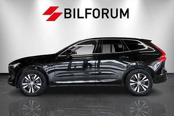 Volvo XC60 2 of 19