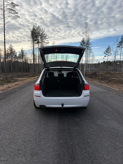 BMW 520d 4 of 8