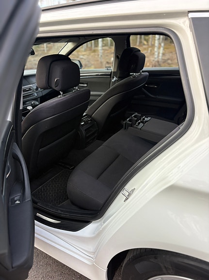 BMW 520d 5 of 8