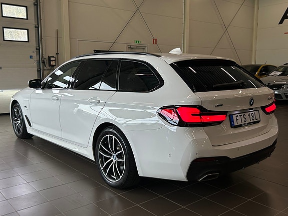 BMW 530e 5 of 30