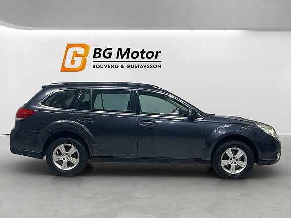 Subaru Outback 3 of 18
