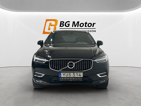 Volvo XC60 2 of 21