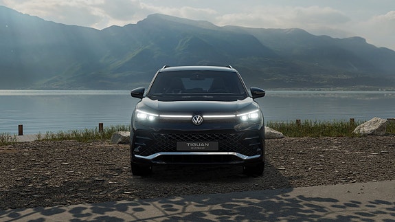 Volkswagen Tiguan 3 of 6