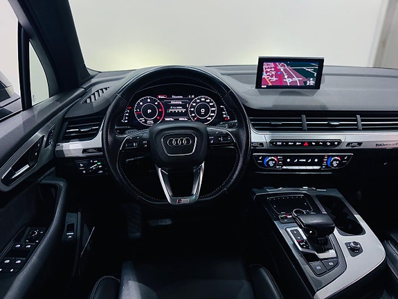 Audi Q7 24 of 26