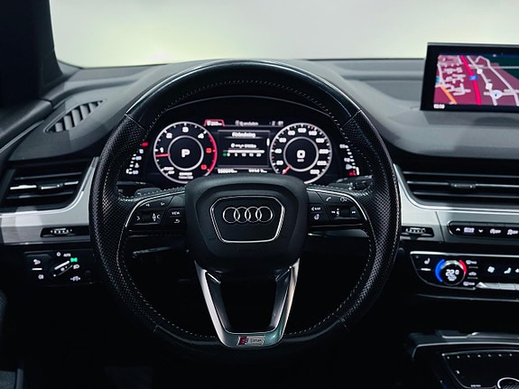 Audi Q7 23 of 26