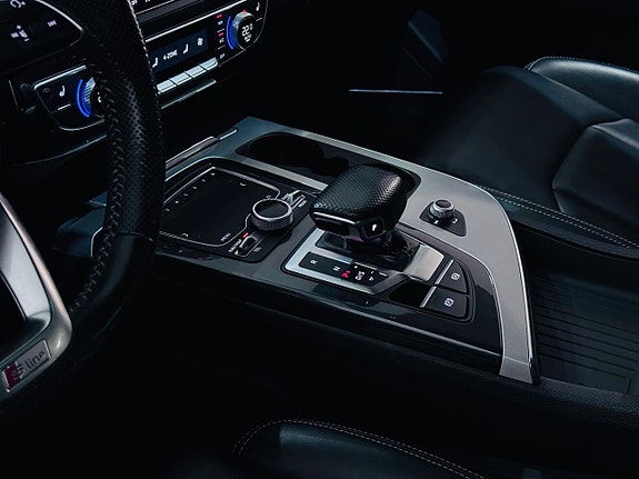 Audi Q7 15 of 26