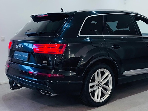 Audi Q7 25 of 26