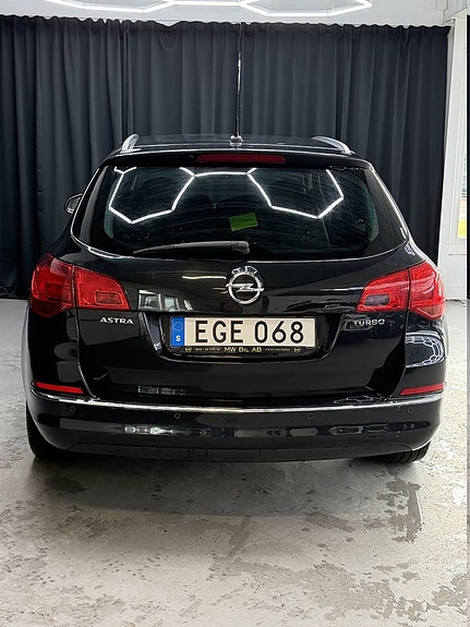 Opel Astra 10 of 14