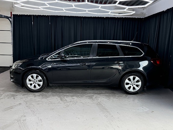 Opel Astra 12 of 14