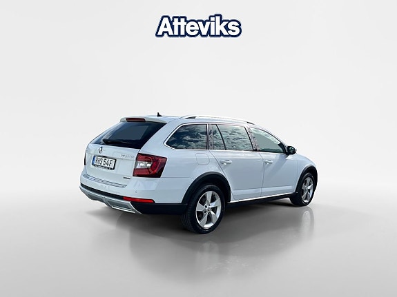 Skoda Octavia Scout 3 of 16