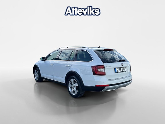 Skoda Octavia Scout 5 of 16