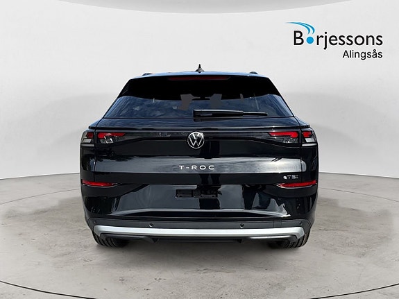 Volkswagen T-Roc 4 of 12