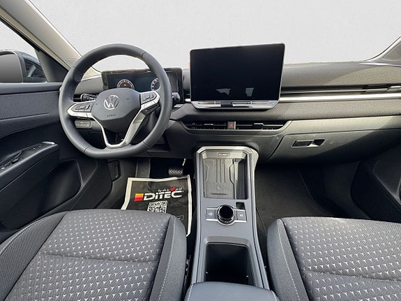 Volkswagen T-Roc 9 of 12