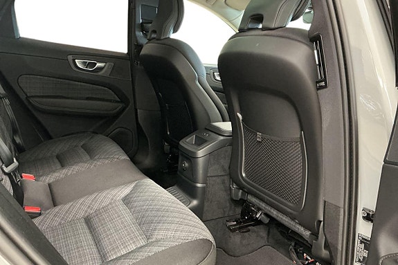 Volvo XC60 19 of 30