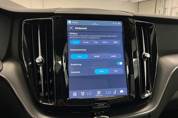 Volvo XC60 26 of 30