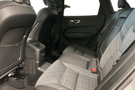 Volvo XC60 27 of 30