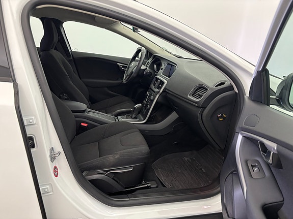 Volvo V40 Cross Country 20 of 21
