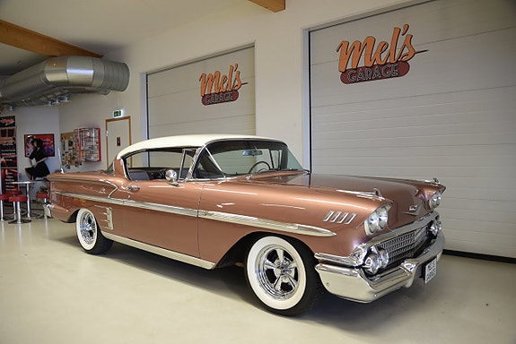 Chevrolet Impala 4 of 30