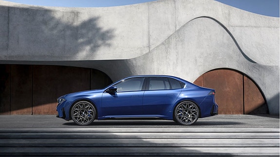 BMW i3 2 of 16