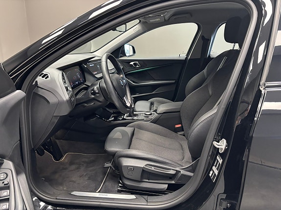 BMW 118i 14 of 23