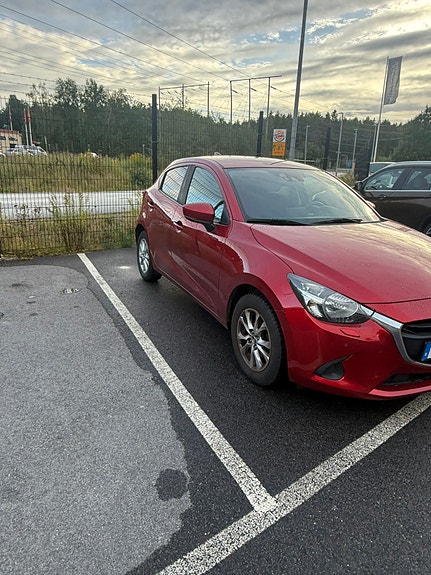 Mazda 2 2 of 6