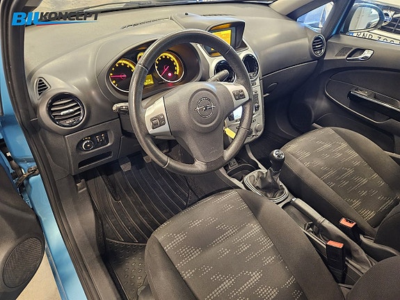 Opel Corsa 16 of 16