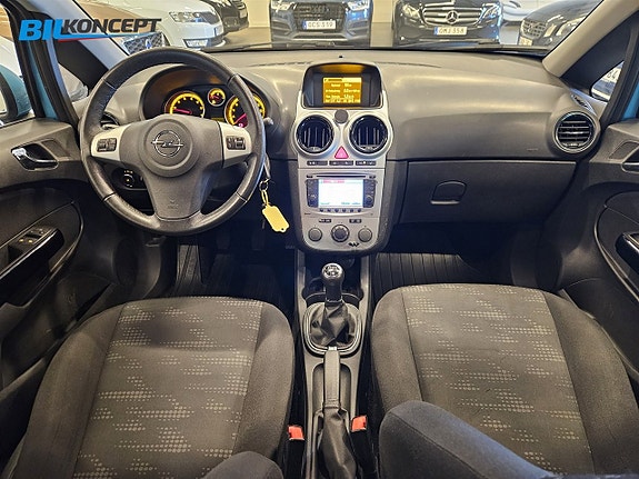 Opel Corsa 11 of 16