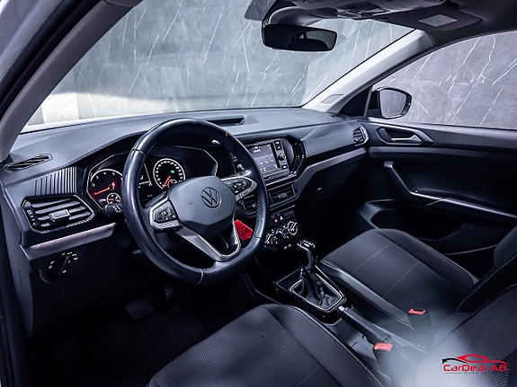 Volkswagen T-Cross 11 of 26