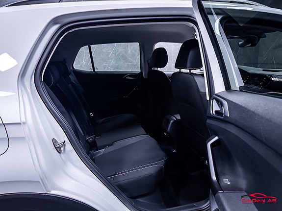 Volkswagen T-Cross 16 of 26