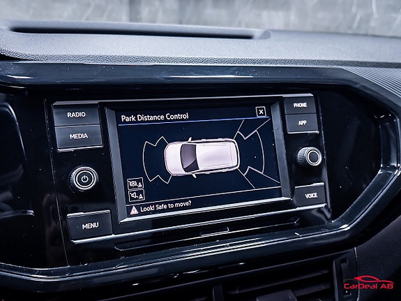 Volkswagen T-Cross 22 of 26