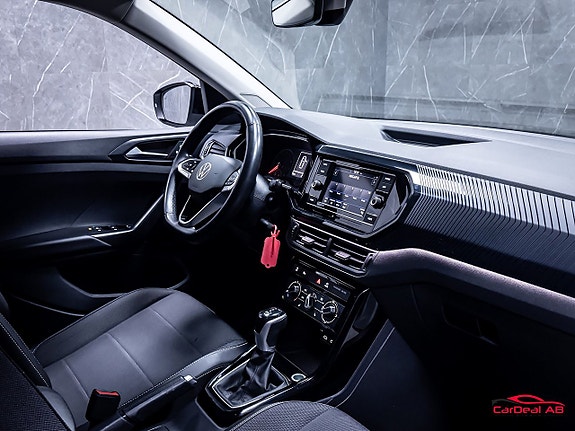 Volkswagen T-Cross 13 of 26