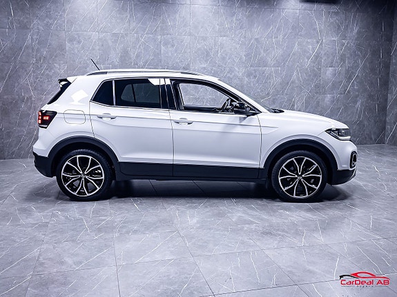 Volkswagen T-Cross 8 of 26
