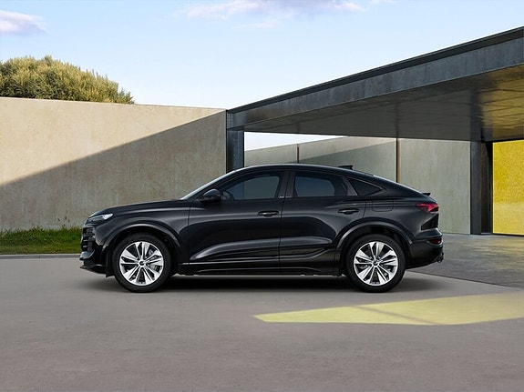 Audi Q6 e-tron 5 of 11