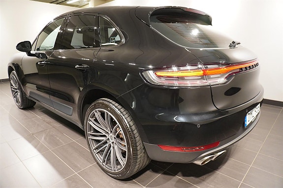 Porsche Macan S 18 of 19