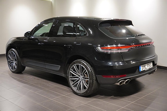 Porsche Macan S 3 of 19
