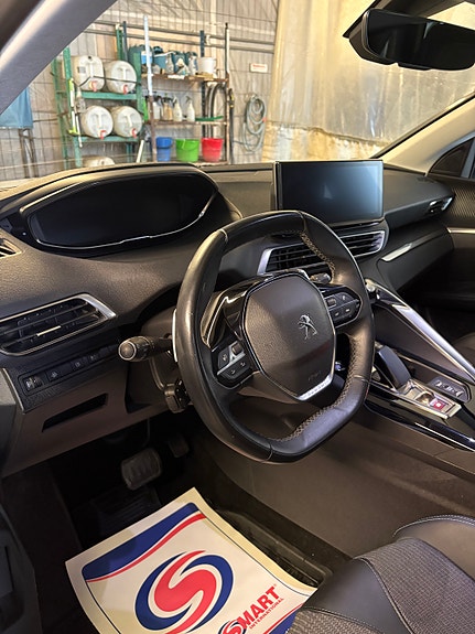 Peugeot 3008 5 of 10