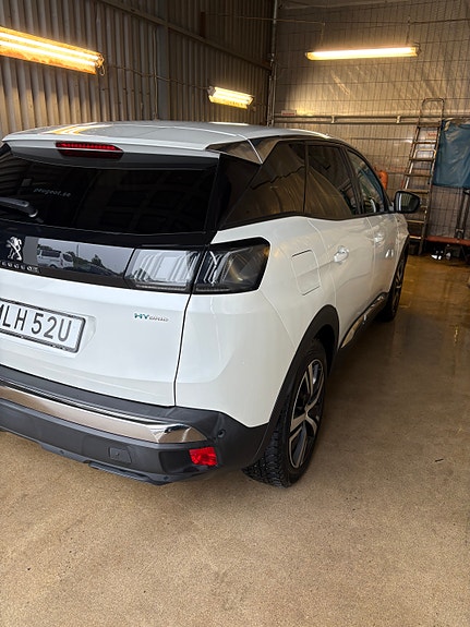 Peugeot 3008 4 of 10