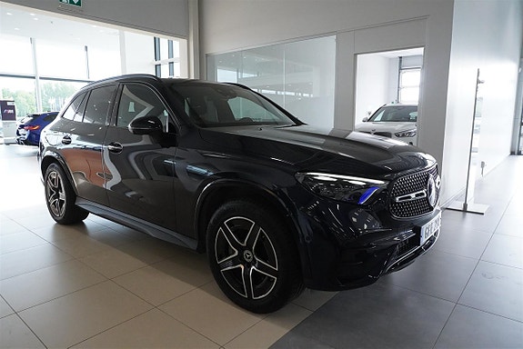 Mercedes-Benz GLC400 e 4 of 14