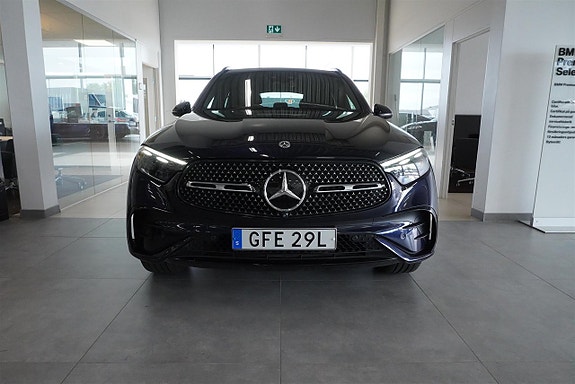 Mercedes-Benz GLC400 e 3 of 14