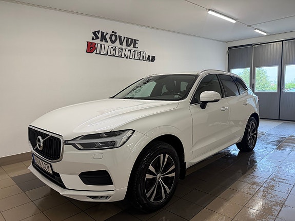 Volvo XC60 2 of 11