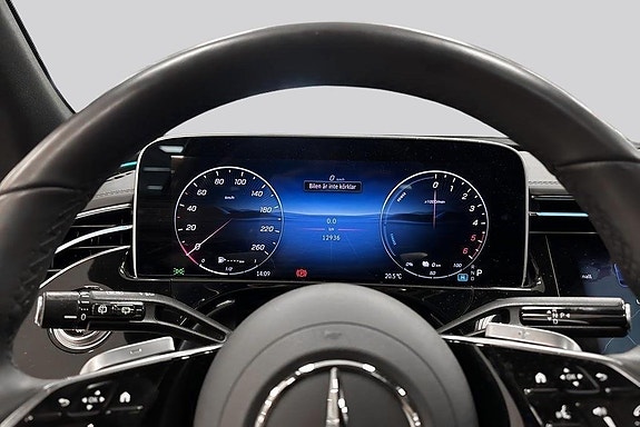 Mercedes-Benz E300 de 11 of 21