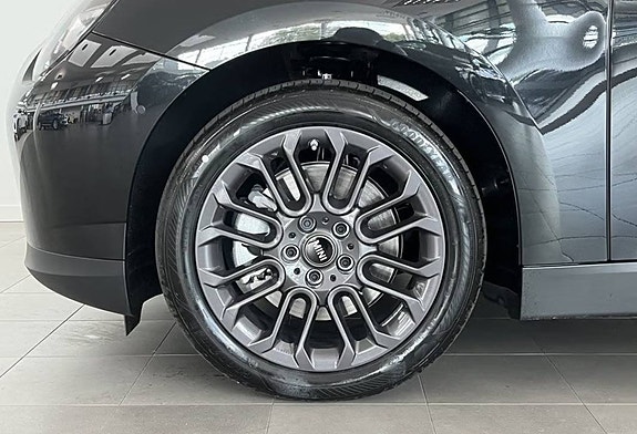 MINI Cooper E 4 of 13