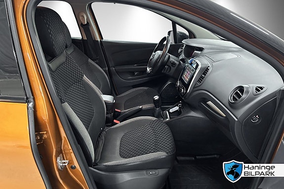 Renault Captur 16 of 21