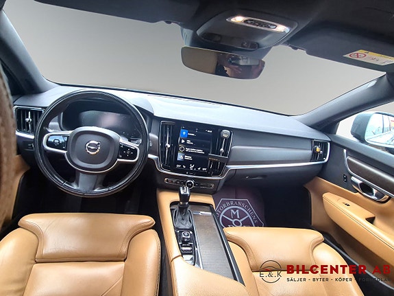 Volvo V90 Cross Country 8 of 14